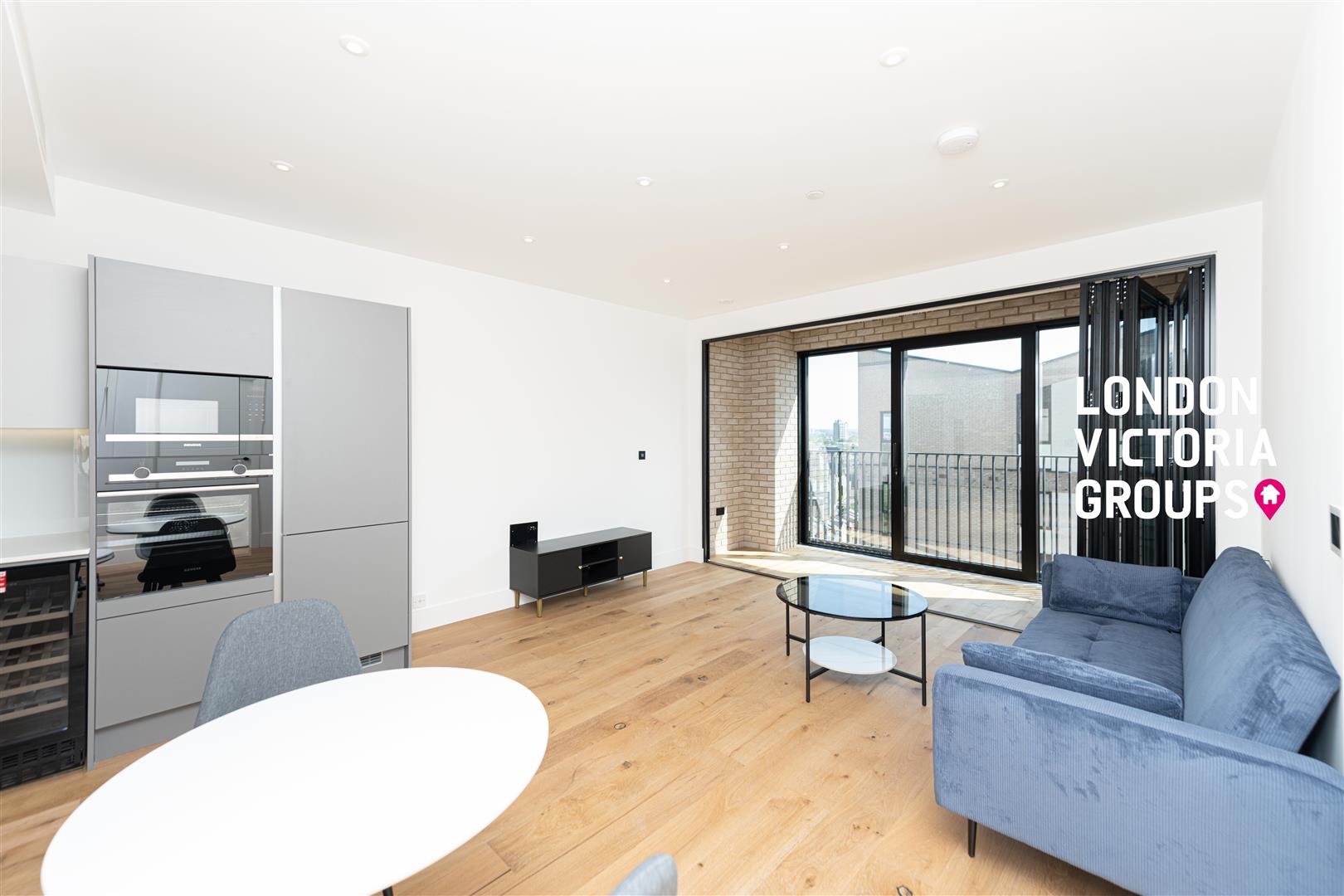 1 bed property in Horatio Apartments, 2 Graphite Square, LONDON